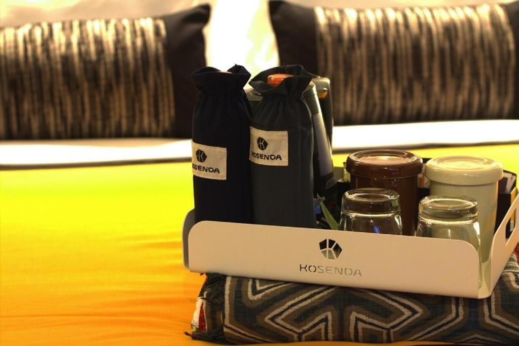 Kosenda Hotel Jakarta Exteriör bild